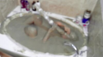 Pleasureable Solo Mudbath at Home 3