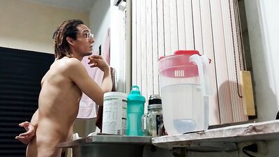 A mature man shaves a mustache and beard without clothes in the privacy of his home: Raba Erre Big