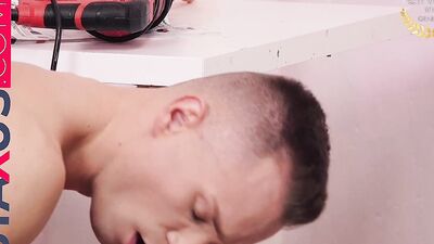 STAXUS :: Hot workers have fun at construction