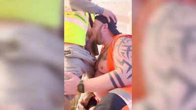 BANGIN builders- two builders fuck raw, deep & hard