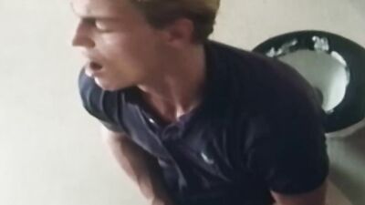 Brian Hawkes Craves For Threesome Hardcore Ride