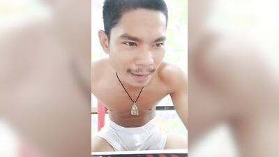 Live Masturbating and Cumming