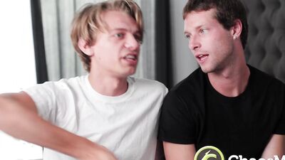 Blue Eyed Quebecois Hardore Fucked By Gurthie Cocked Twink