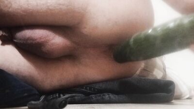 Cucumber to ass ????
