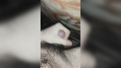 Beautiful masturbation, in bed from a young single guy.