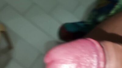 AMATEUR INTENSE CUMSHOT | CUM WHILE BEING SPIED ON BY STEPSISTER - HANDJOB AND CUMSHOT