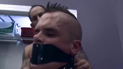 Master Derek da Silva Trains His New Sub With Tight Ropes