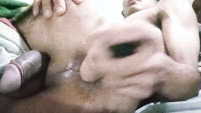 I fuck with my dildo in my open ass
