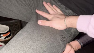 A handsome passerby was fucked in the ass without a condom, a hot sex cruise!