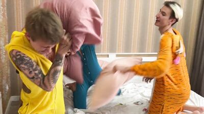 Twink Pajama Party Turns Into Passionate Fucking And Cumshot In The Ass - 614