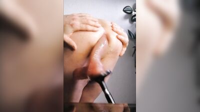 The fucking machine fucks me standing