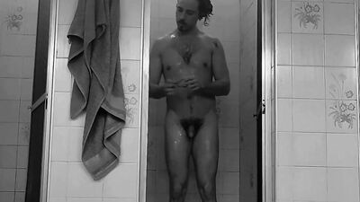 A Hakam Fearless Loose & Stripped Bath