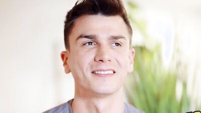 SEAN CODY - MrDeepVoice Shows Off His Toned And Sexy Body As He Plays With His Big Cock