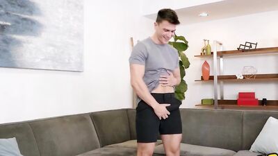 SEAN CODY - MrDeepVoice Shows Off His Toned And Sexy Body As He Plays With His Big Cock