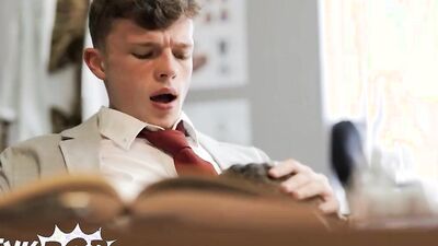 TWINKPOP - Hung Twinks Joey Mills And Jake Preston Embark In An Orgasmic College Adventure