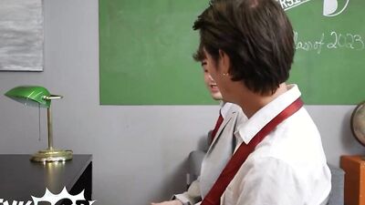 TWINKPOP - Hung Twinks Joey Mills And Jake Preston Embark In An Orgasmic College Adventure