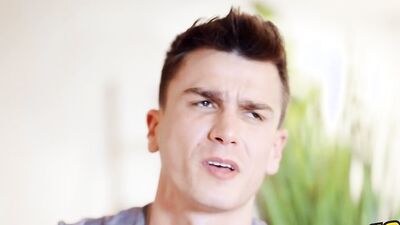 SEAN CODY - MrDeepVoice Looks As Delicious As Ever As He Massages His Muscular Body And Pleasures Himself
