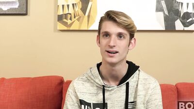 Handsome Twink Chris Tucker Pleasures His Big Dick
