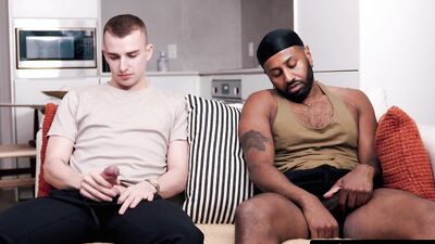 HETEROFLEXIBLE - Hunk Braxton Cruz Offers BBC To Roommate Ryan Jacobs's Hole - SPANISH SUBTITLES