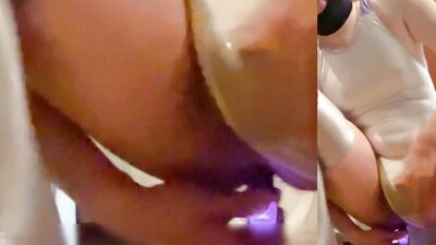 I wet my swimsuit with anal masturbation peeing
