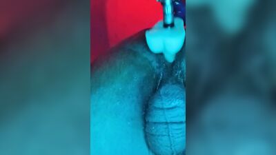 Sub tries toy with machine
