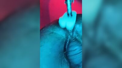 Sub tries toy with machine
