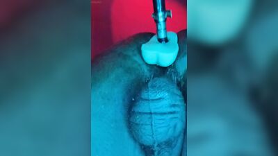 Sub tries toy with machine