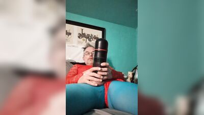 Figure skating Hubby uses his toy