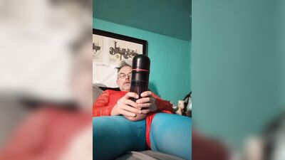 Figure skating Hubby uses his toy