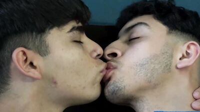 Kinky Bruno Pattel Gives Glenn Hut An After Massage Blowjob