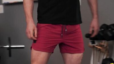 SEAN CODY - Matthew Ellis Gets Distracted At The Gym By Kyle's Hot Ass And He Just Has To Get His Hands On It