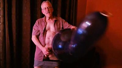 141) Extra Long Neck Round Balloon Fun - Balloonbanger