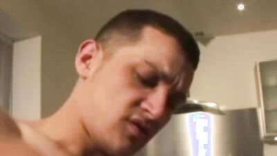 BullDogxxx - Two sausages and eggs for the Twinks' breaky
