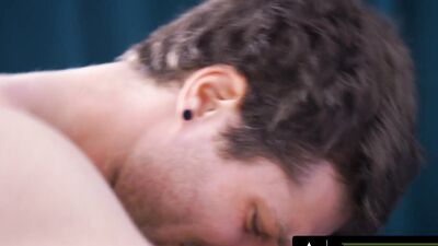 HETEROFLEXIBLE Hung College Stud Leo Louis Stuffs His MASSIVE Dick Deep Inside Benjamin Blue