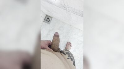 ME HAPPY IN THE SHOWER