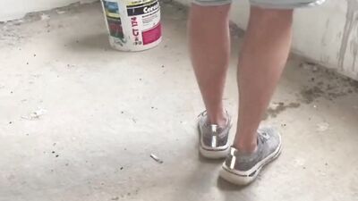 A young construction worker choked on his boss's sperm right at work