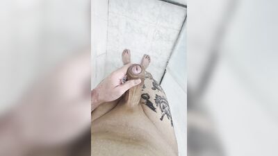 I JERKED OFF AT THE GYM SHOWER