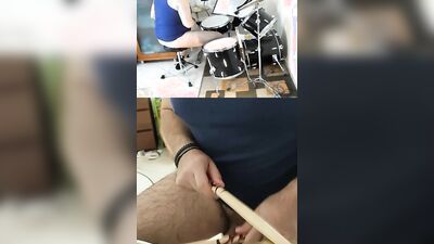 Drummer aprendice gets a new seat