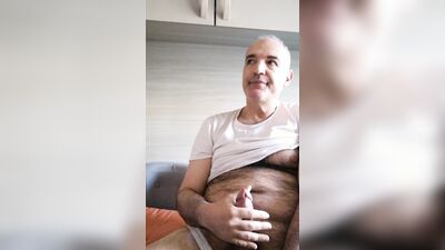 A Quick Wank to Calm My Lust as Soon as I Get Out of My Comfy Bed