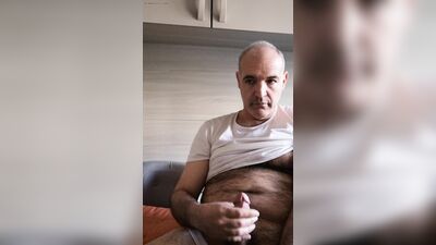 A Quick Wank to Calm My Lust as Soon as I Get Out of My Comfy Bed