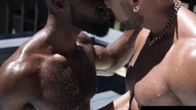 Hot Bodybuilder & Muscle Jock's Raging Bareback Muscle Fuck