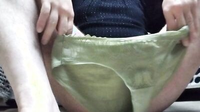 Anal orgasm for crossdresser