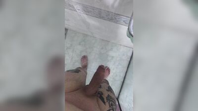 HOT SHOWER: EXCLUSIVE MOMENTS WITH LKINGSBR