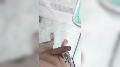HOT SHOWER: EXCLUSIVE MOMENTS WITH LKINGSBR