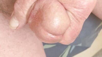 Long slow mo masturbation with big glans