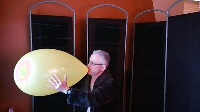 139) Two Balloon Quickie Jerk and Cum