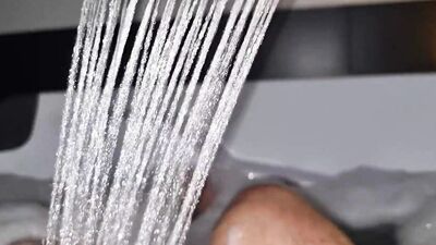 WHO WOULD LIKE TO KEEP ME COMPANY? I HOT TUB WANK AND RELAXING MUSIC - COME PLAY WITH MY COCK FULL OF FOAM