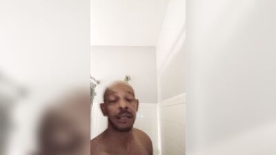 Showertime with Banga