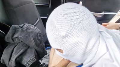 A passerby student ran away from lessons to fuck with an Uber taxi driver