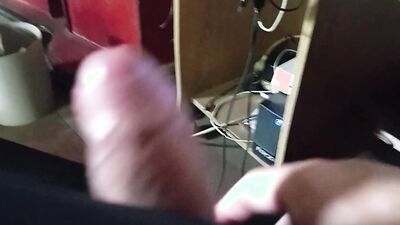 me masturbating for more than twenty minutes with ejaculation, my cock is still looking for a good ass